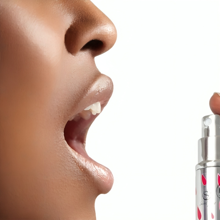 SECRETPLAY - SPRAY PARA SEXO ORAL COM SABOR DE MORANGO AZEDO